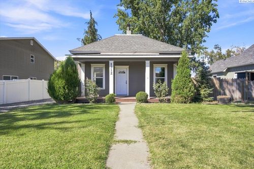 1312 Grant Ave, Prosser, WA, 99350-1120 | Card Image