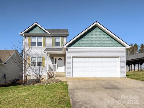 105 Woodcreek Cir, Swannanoa, NC, 28778-9156 | Card Image
