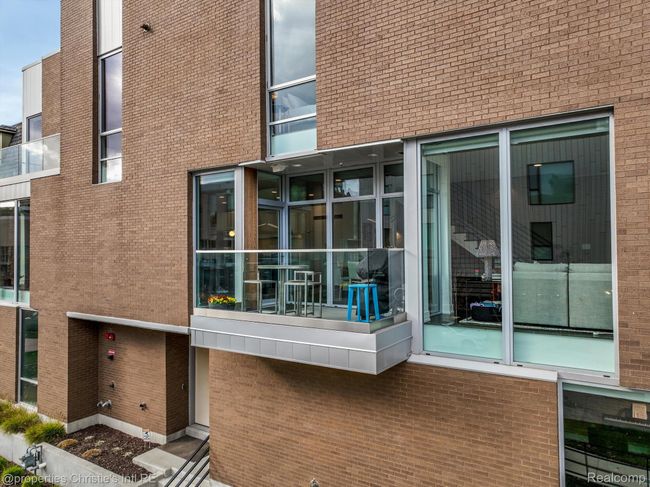 311 Alfred Street | Image 12