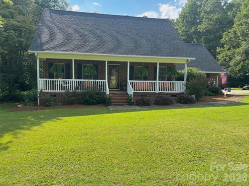 912 Redwood Ln, Chester, SC, 29706-3770 | Card Image