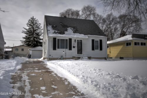 1027 Michigan Ave, Maumee, OH, 43537-3046 | Card Image