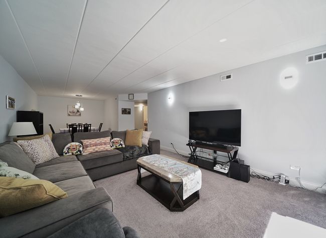 APT-2K - 603 River Rd, Condo with 2 bedrooms, 2 bathrooms and 1 parking in Des Plaines IL | Image 8