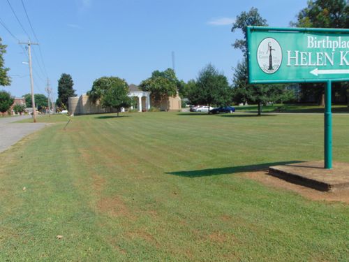 604 Keller Ln, Tuscumbia, AL, 35674-1159 | Card Image