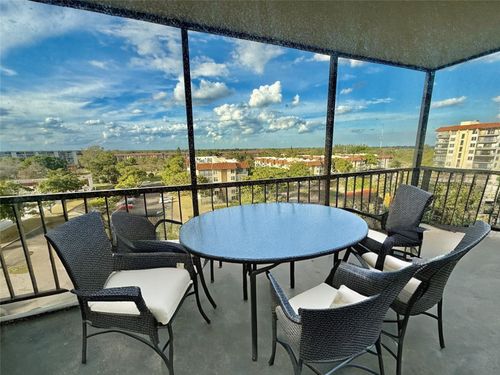 805-4174 Inverrary Dr, Lauderhill, FL, 33319-4578 | Card Image