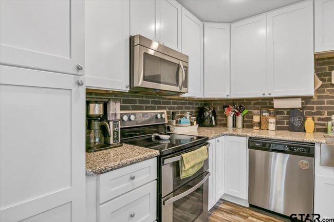 14325 County Road 2141, Home with 3 bedrooms, 2 bathrooms and null parking in Troup TX | Image 11