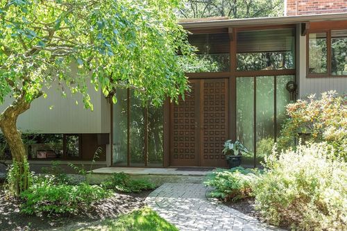 1030 Sudbury, Concord, MA, 01742 | Card Image