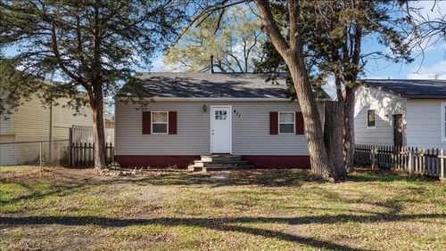 411 27th Ave N, Saint Cloud, MN, 56303-3745 | Card Image