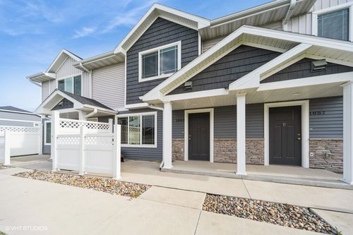1053 Ne 58th Ln, Ankeny, IA, 50021-1218 | Card Image