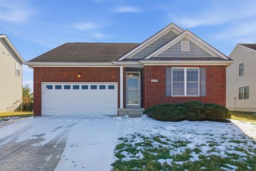 225 Saint Regis Dr, Shelbyville, KY, 40065-6317 | Card Image