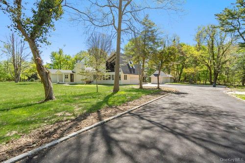 497 Woodbury Rd, Cold Spring Harbor, NY, 11724-2236 | Card Image