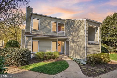 1968 Villaridge Dr, RESTON, VA, 20191-4828 | Card Image