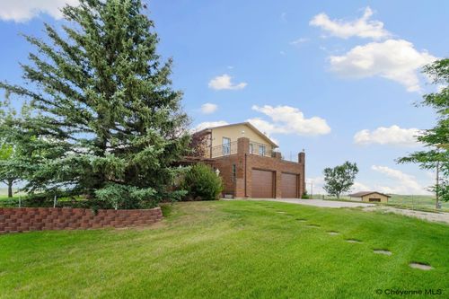 11803 Glencoe Dr, Cheyenne, WY, 82009-7958 | Card Image