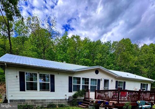 155 Foxdale Ln, Maysville, WV, 26833-8050 | Card Image