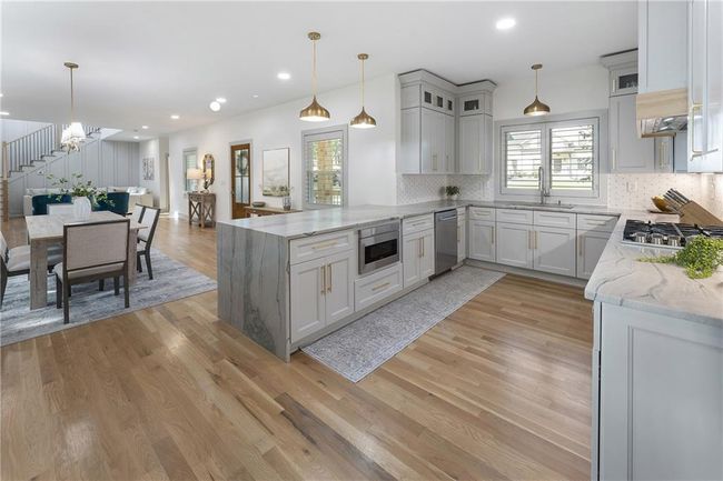 3899 Carlton Dr, House other with 4 bedrooms, 4 bathrooms and 2 parking in Chamblee GA | Image 20