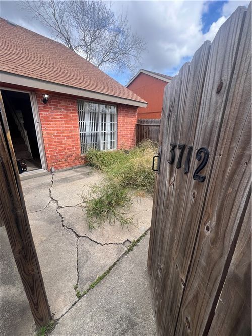 3712-3709 Thornberry Ct, Corpus Christi, TX, 78415-3633 | Card Image