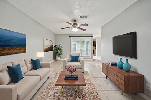 3908 Colorado Avenue, Dickinson, TX, 77539 | Card Image