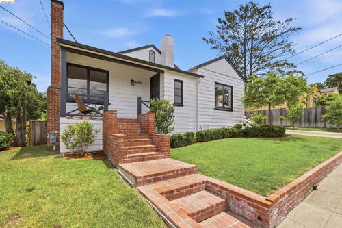 4638 Reinhardt Dr, Oakland, CA, 94619-2948 | Card Image