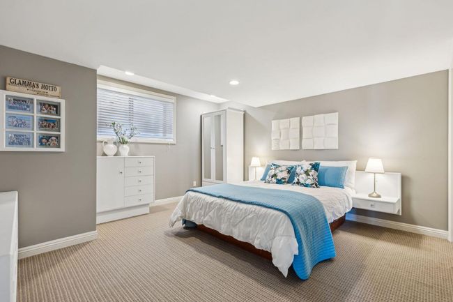 316 Everbrook Way Sw, House other with 4 bedrooms, 4 bathrooms and 4 parking in Calgary AB | Image 34