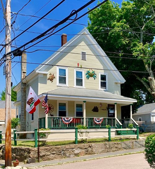 1-9 9th St, Onset, MA, 02558-1520 | Card Image