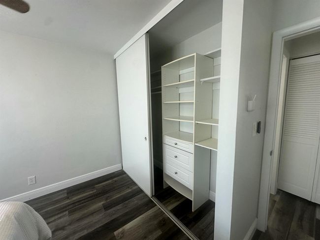 7 - 143 Yacht Club Drive Drive, Condo with 2 bedrooms, 1 bathrooms and null parking in North Palm Beach FL | Image 7