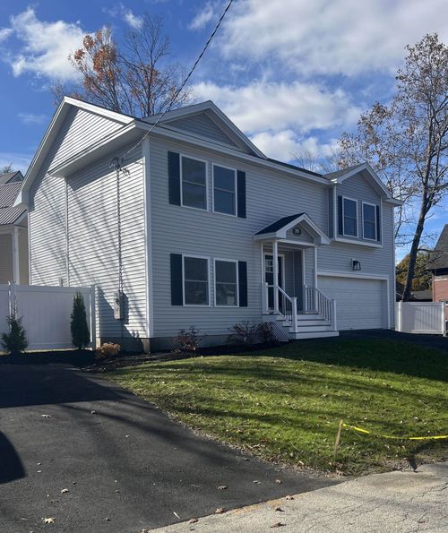 99 Pleasant St, Franklin, NH, 03235-1833 | Card Image