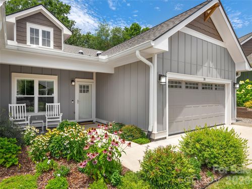 31 Cozy Cottage Way, Arden, NC, 28704-1419 | Card Image