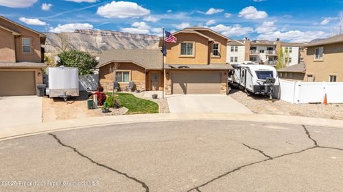 120 Harris Ln, Parachute, CO, 81635-8417 | Card Image