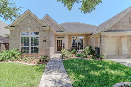 2805 Santa Monica, Mission, TX, 78572-7183 | Card Image