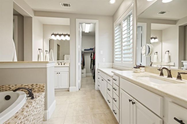 8307 Floating Heart Ct, House other with 4 bedrooms, 4 bathrooms and 3 parking in Conroe TX | Image 16