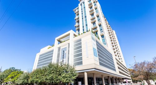 2004-5250 Brownway St, Houston, TX, 77056-4938 | Card Image