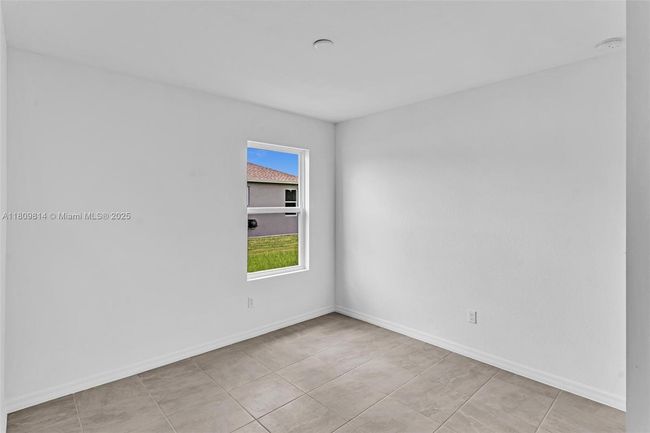 2033 Sw Castinet Ln, House other with 4 bedrooms, 3 bathrooms and null parking in Port St. Lucie FL | Image 22