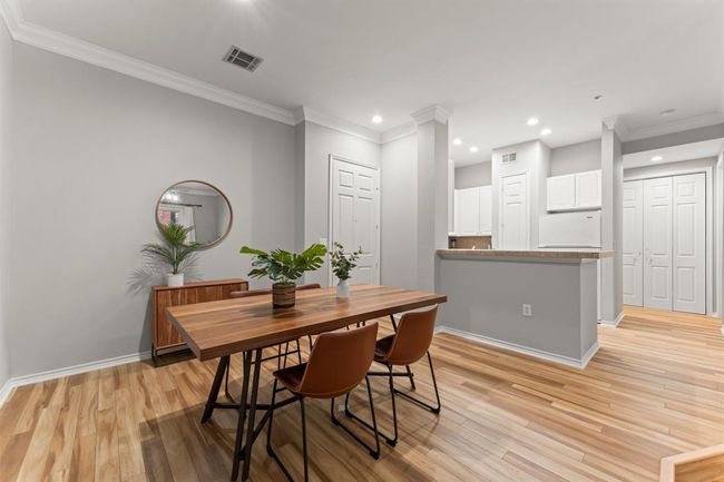APT-237 - 2400 Mccue Rd, Condo with 2 bedrooms, 1 bathrooms and 2 parking in Houston TX | Image 6