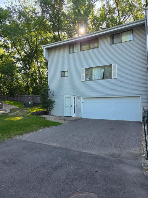6638 Camden Dr, Brooklyn Center, MN, 55430-1631 | Card Image