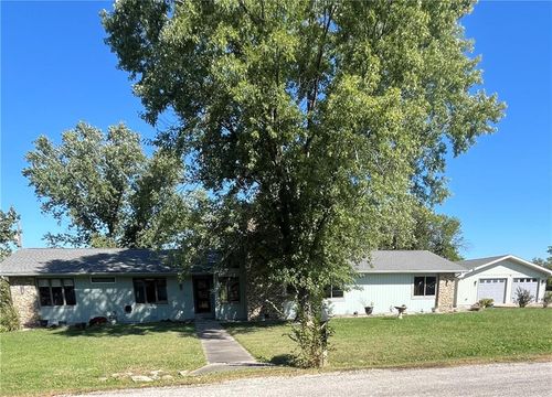 1620 Neosho St, Humboldt, KS, 66748-2120 | Card Image