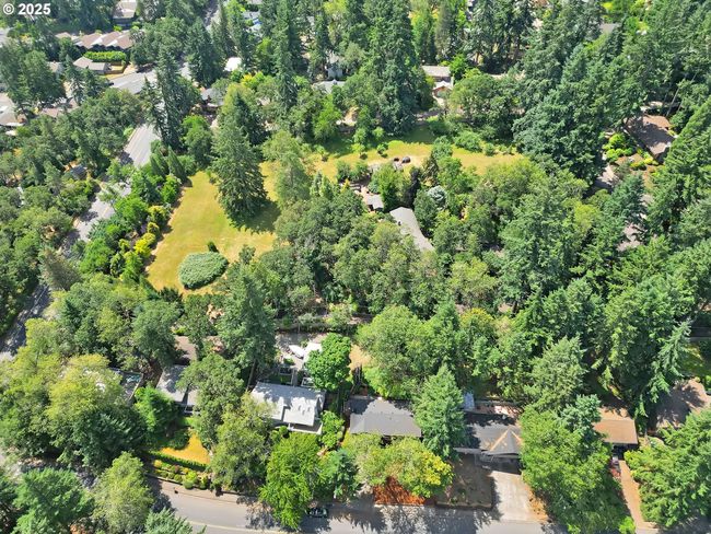1770 W 28 Th Ave, House other with 3 bedrooms, 2 bathrooms and 2 parking in Eugene OR | Image 43