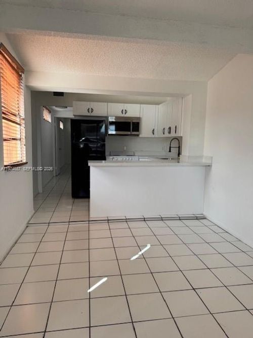 1299 W 77th St, Hialeah, FL, 33014-3426 | Card Image
