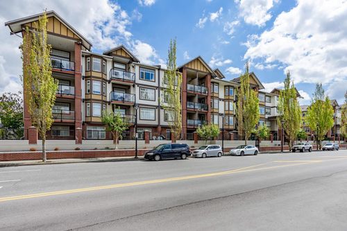 332-5660 201a St, Langley, BC, V3A0B4 | Card Image