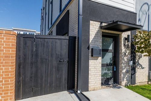 101-521 Melba St, Dallas, TX, 75208-4749 | Card Image