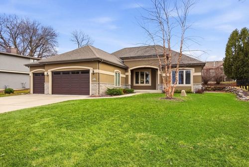 N27W27075 Woodland Drive, Pewaukee, WI, 53072 | Card Image