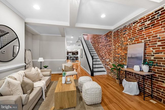 1717 Bank St, Townhouse with 3 bedrooms, 4 bathrooms and null parking in BALTIMORE MD | Image 4