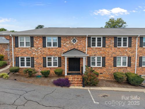 922 Mcalway Rd, Charlotte, NC, 28211-1286 | Card Image