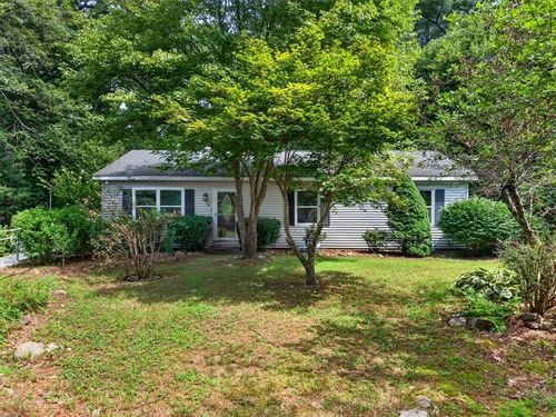 40 Thurston Drive, Hopkinton, RI, 02832 | Card Image