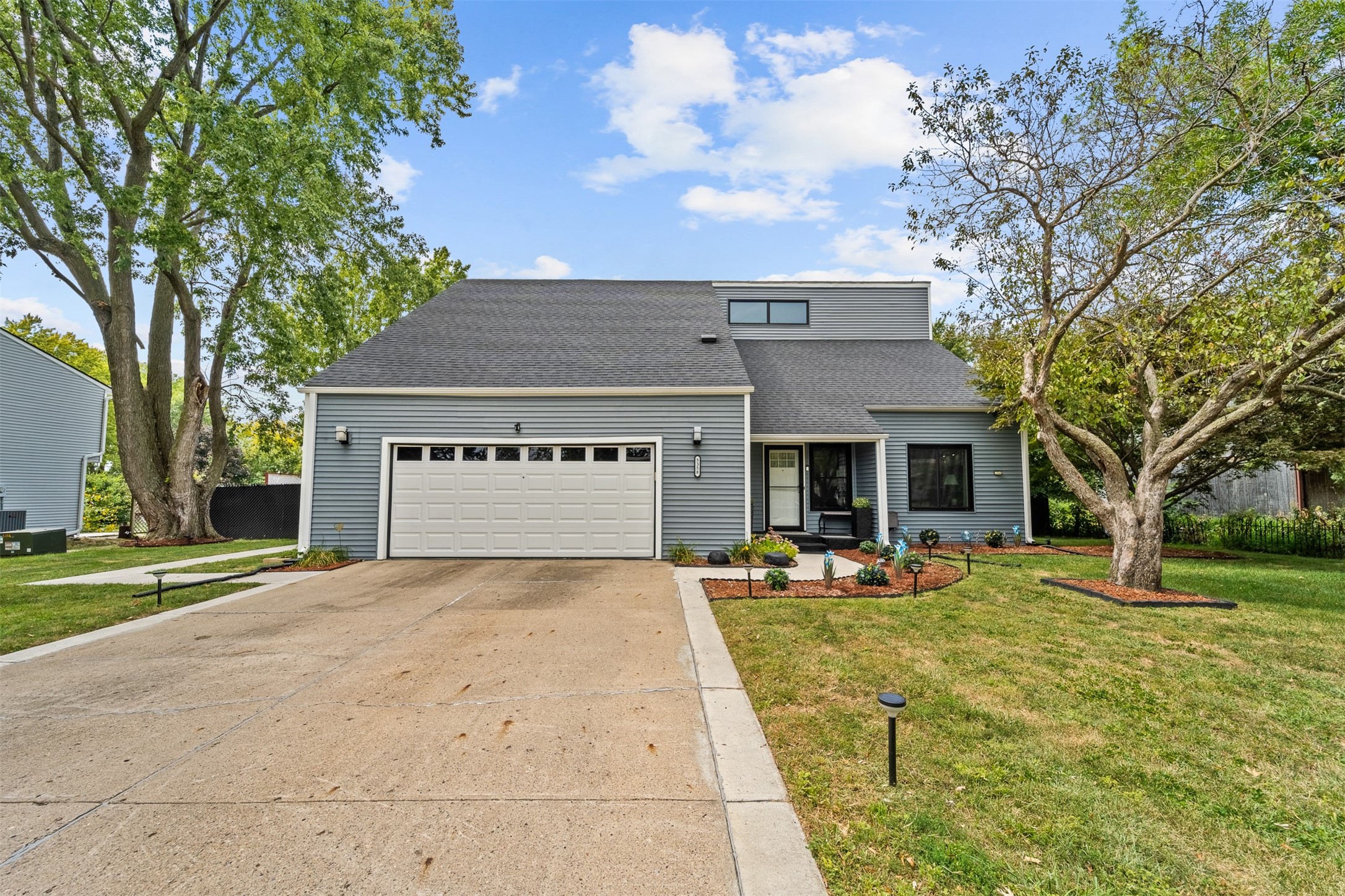 91st Ct, Johnston, IA 50131