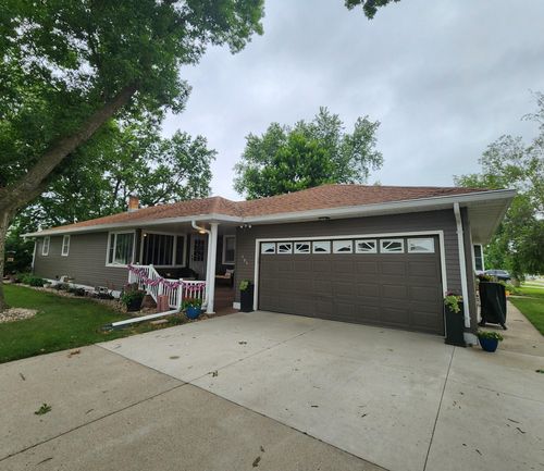 505 9th St Sw, Pipestone, MN, 56164-1046 | Card Image