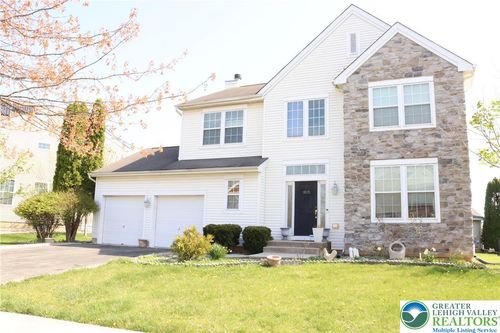1035 Jervin Drive, South Whitehall Twp, PA, 18104 | Card Image