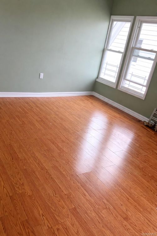 2-89-14 113th St, Richmond Hill, NY, 11418-3022 | Card Image