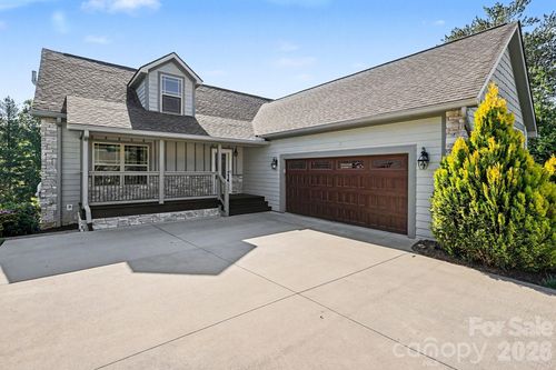 168 Triple Fairways Dr, Hendersonville, NC, 28739-5736 | Card Image