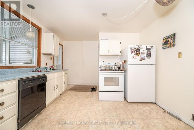 100 Algonquin St, House other with 4 bedrooms, 1 bathrooms and 2 parking in Deep River ON | Image 10