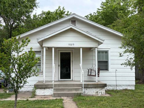 1625 S Millwood St, Wichita, KS, 67213-3677 | Card Image