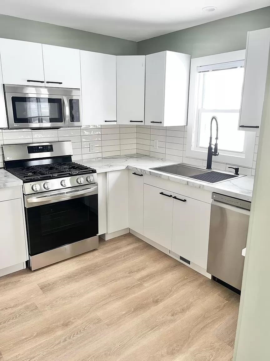 Taylor St, Bay City, MI 48708
